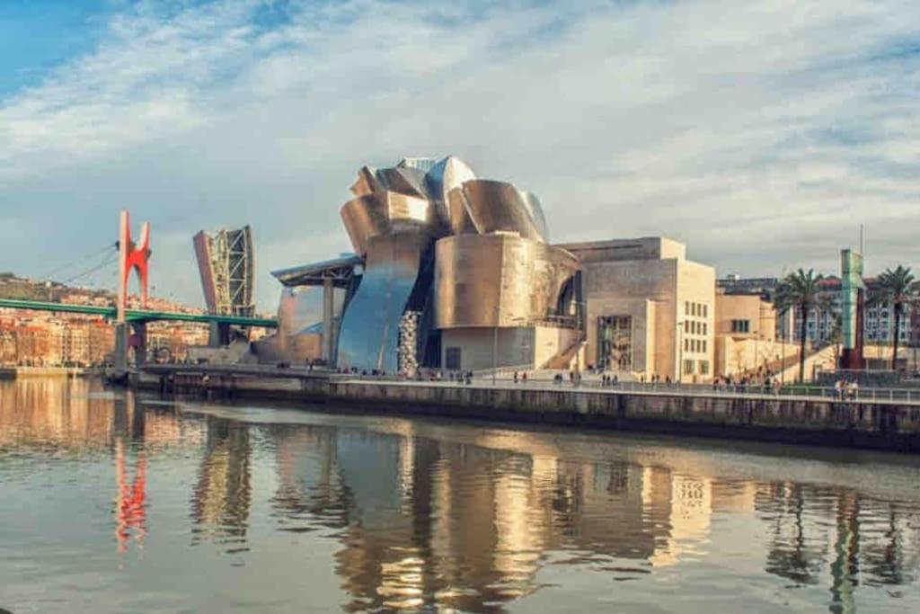 Appartamento Gurea Casco Viejo Bilbao Esterno foto